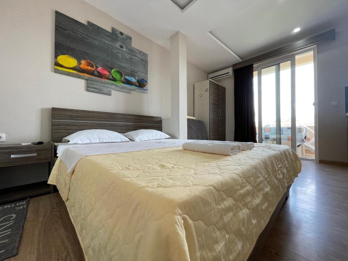 Apartments Lati Улцин Екстериор снимка