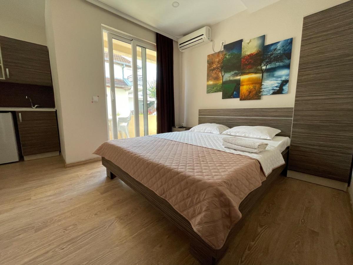 Apartments Lati Улцин Екстериор снимка
