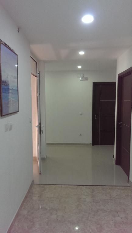 Apartments Lati Улцин Стая снимка